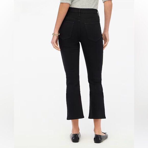 NWT J CREW Factory Flare crop black jean in all-day stretch in black - Picture 3 of 7